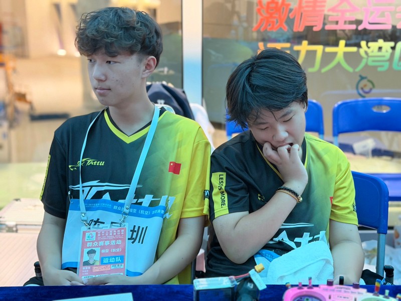 小白、果果，